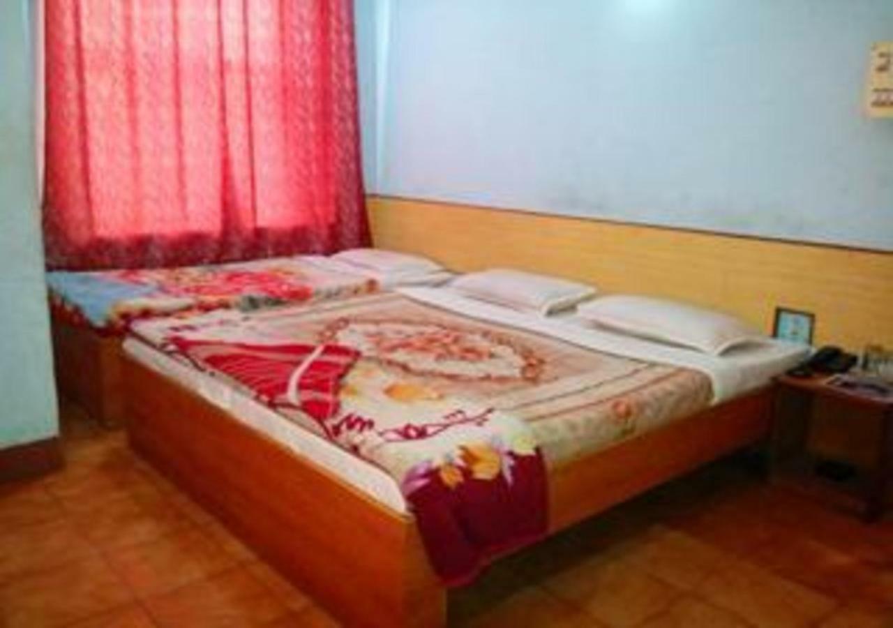 Hotel Brindavan Guwahati Buitenkant foto
