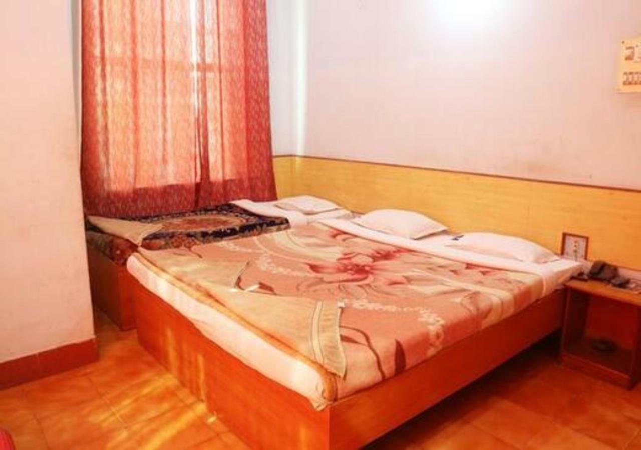 Hotel Brindavan Guwahati Buitenkant foto