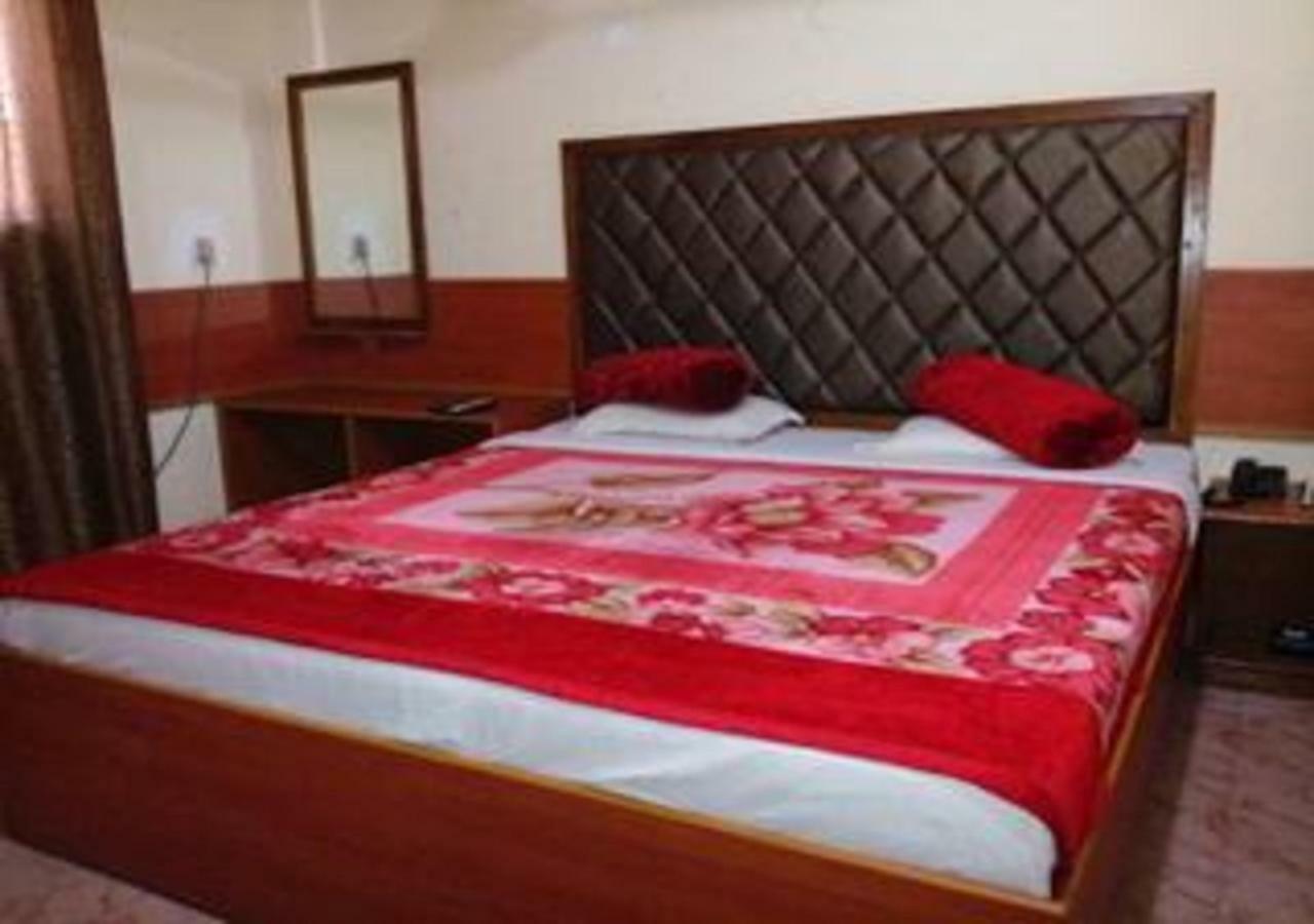 Hotel Brindavan Guwahati Buitenkant foto
