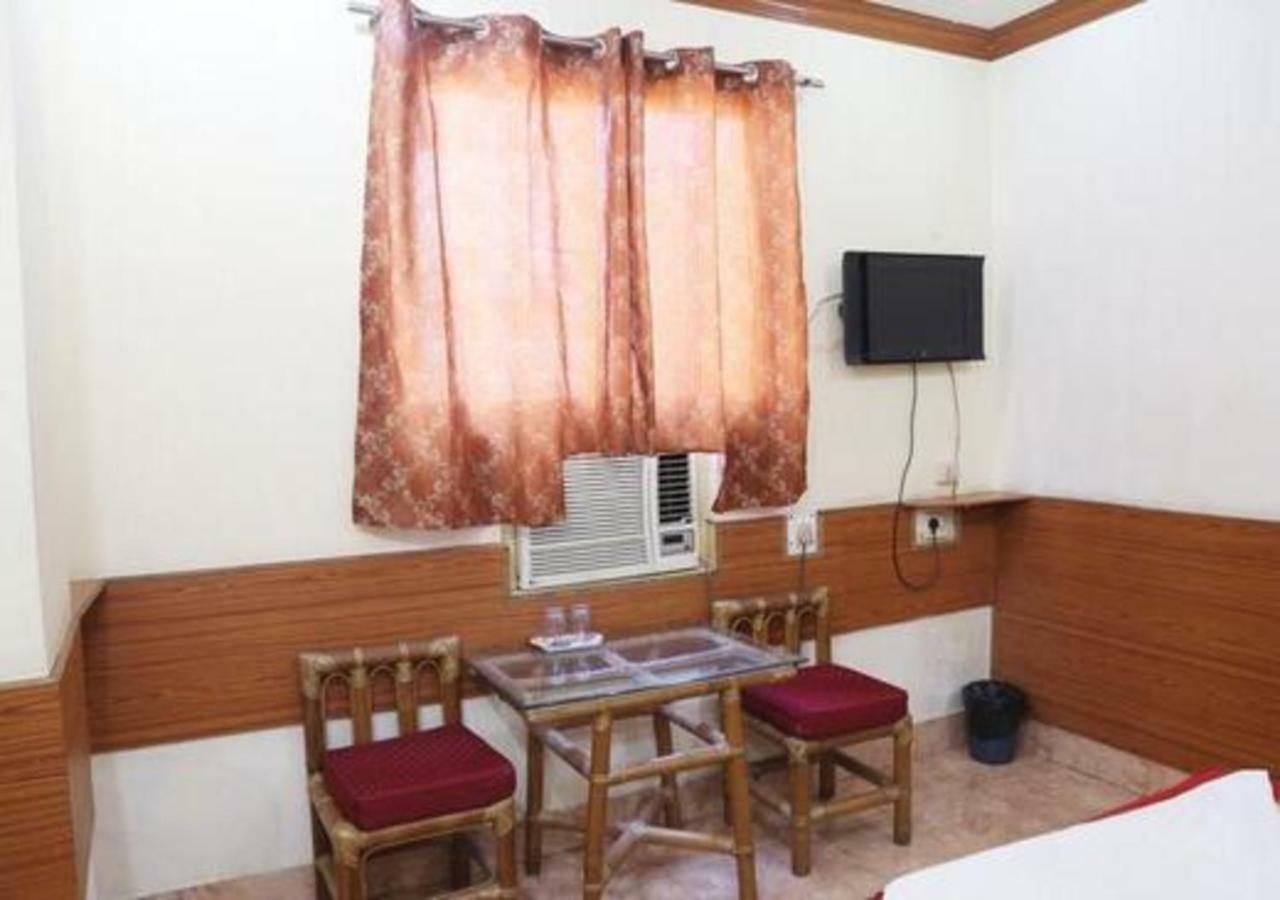 Hotel Brindavan Guwahati Buitenkant foto