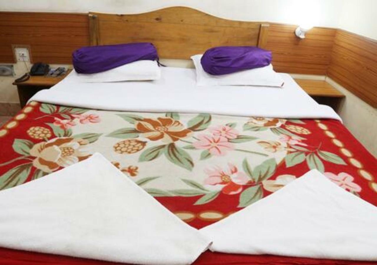 Hotel Brindavan Guwahati Buitenkant foto