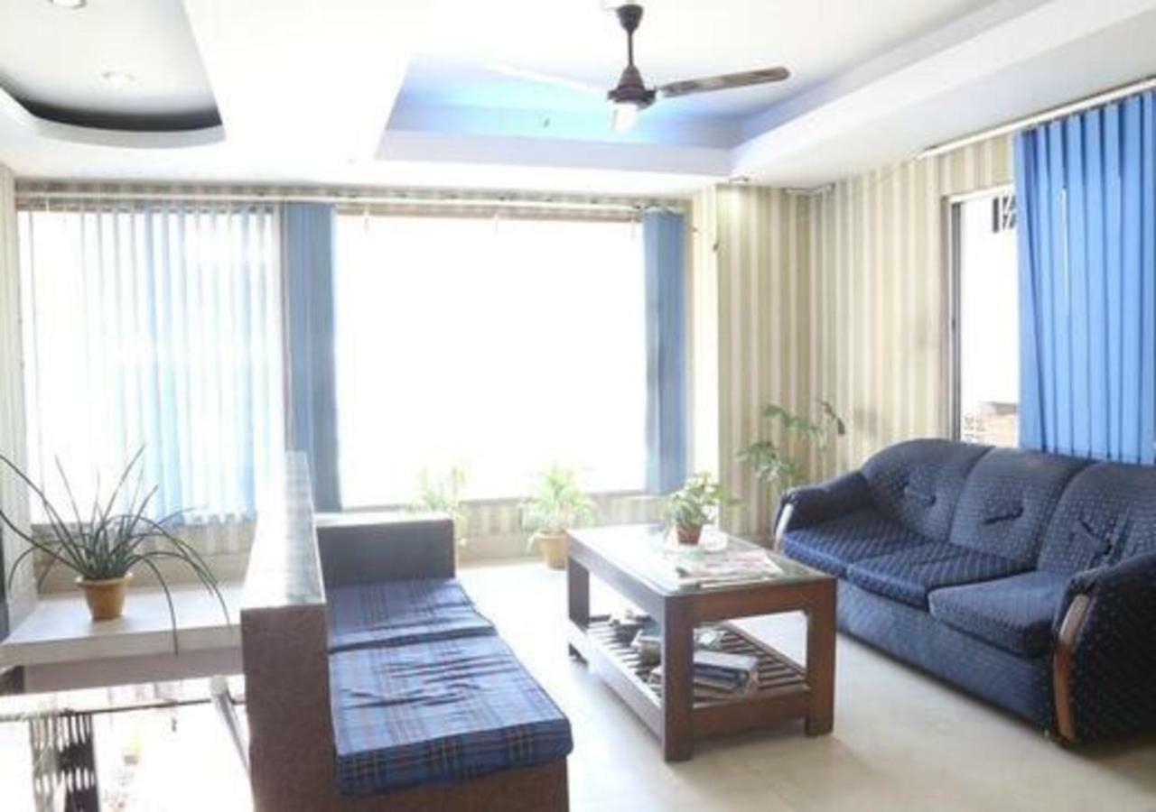 Hotel Brindavan Guwahati Buitenkant foto
